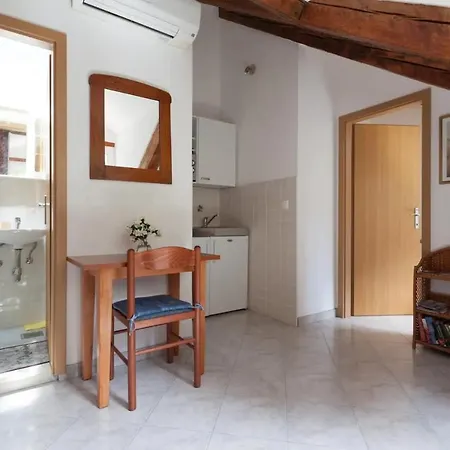 By The Sea - 18908 Apartman *