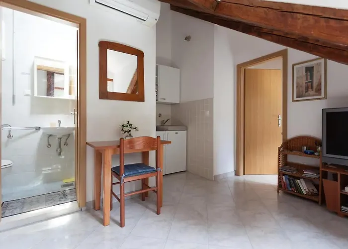 By The Sea - 18908 Apartman *